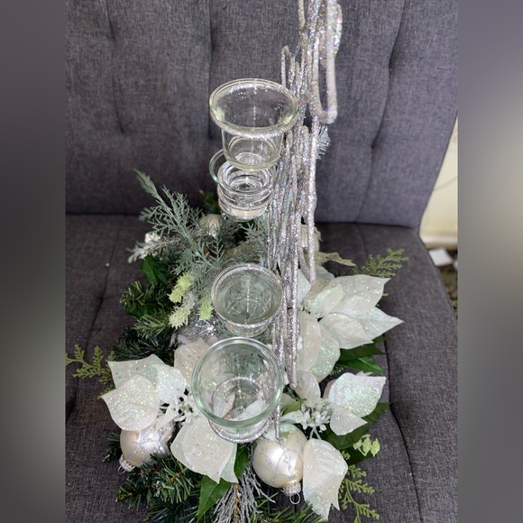 Silver Holiday Tree Decoration- 5 candle holder pre -owned with free gift - Picture 17 of 17